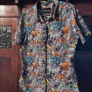 Wildfang Essential Button Up  Cotton Shirt. Size L